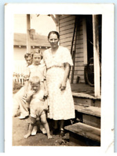 Vintage Photo 1930s, Old Woman w/ 3 Kids on Front Porch, 3.5 x 2.5 picture