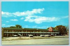 Postcard MI Livonia Michigan Royal Motor Inn Motel c1950s Cars AB17 picture