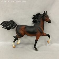 Breyer Reeves Huckleberry Bey Arabian Stallion Horse Deep Red Bay Figurine picture