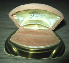 Vintage Bechtel's Jewelers of West Palm Beach, Florida pink & gold ring box picture
