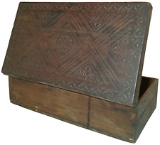 RARE EARLY-MID 18TH C ENGLISH JACOBEAN ANTIQUE SHALLOW CARVED PINE WDN BIBLE BOX picture