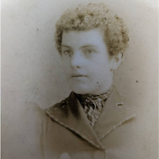 Dazed Young Woman c1880's Cabinet Card Photo Victorian Antique Photograph picture