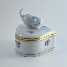 Vintage Herend White Porcelain Kitty Cat Heart Trinket Box Hand Painted picture