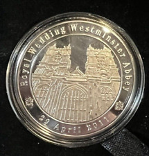 HRH PRINCE WILLIAM & CATHERINE MIDDLETON 2011 THE OFFICIAL ROYAL WEDDING COIN picture