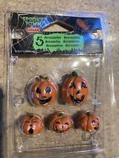 LEMAX SPOOKY TOWN -Happy Pumpkin Family -HOLIDAY VILLAGE-HALLOWEEN ACCENT picture