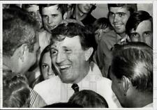 1970 Press Photo Arkansas Senator Dale Bumpers & Supporters Celebrate Nomination picture