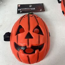 TRICK OR TREAT STUDIOS HALLOWEEN III: SEASON OF THE WITCH - PUMPKIN FACE MASK picture