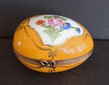 Vintage LIMOGES Peint Main France Porcelain Hand painted SIGNED Egg Trinket Box picture