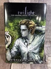 Twilight: The Graphic Novel, Vol. 2 (The Twilight Saga, 2) 1st Edition 1st Print picture