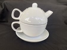 Vintage Cordon Bleu BIA Classic White Porcelain Teapot Whit Tea Cap picture