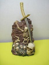 Pirate Skeletons Skulls Figurine With 6
