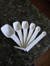 6 Tupperware Fireworks Speckled Measuring Spoons White picture