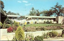 Holiday Motel, Royal Oak Michigan - c1950s Chrome Postcard picture