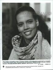 1989 Press Photo Actress Shari Headley stars in the series 