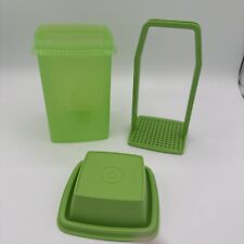 Tupperware Small  Pick-A-Deli 4 cups Green New picture