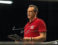 VINCE VAUGHN SIGNED AUTOGRAPH FIGHTING WITH MY FAMILY 11X14 PHOTO BECKETT BAS picture