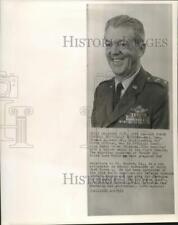 1963 Press Photo Major General Thomas J. Gent Jr., Air Force Officer in Portrait picture