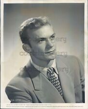 1952 Press Photo Handsome Actor Aldo Ray 1950s picture