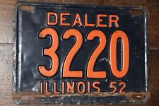 1952  ILLINOIS  License Plate  ** SHORTY *** 4 DIGIT  *** '52 IL ** DEALER ** picture