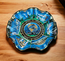 vtg 1960s New York World's Fair Decorative glass dish ashray Houze Art picture
