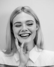 SEXY ELLE FANNING 8x10 PHOTO * picture