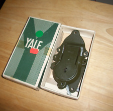 ANTIQUE/VINTAGE YALE & TOWNE MFG CO. ARMY TRUNK FOOT LOCKER LOCK 1943 WITH BOX picture