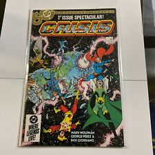 Crisis on Infinite Earths #1 VF-NM 1st DC Appearance Blue Beetle HIGH GRADE 1985 picture