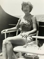 AxG) Found Photograph Beautiful Pretty Woman Bathing Suit 1950-1960's picture