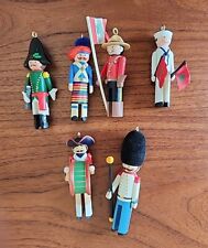 Vintage 1982 Hallmark Clothespin Soldiers Lot picture