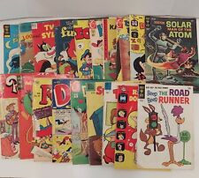 Lot of 19 Assorted Comic Books - Mixed Titles & Issues - Collectible & Vintage picture