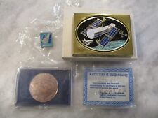 1990 NASA MSFC/LOCKHEED HUBBLE SPACE TELESCOPE .999 SILVER COIN+PAPERWEIGHT+PIN picture