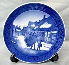 Vintage Royal Copenhagen Collector Plate Bringing Home The Christmas Tree 1980 picture
