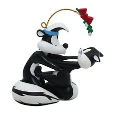 Hallmark Ornament: 1998 Pepe Le Pew and Penelope | QX6507 | Looney Tunes picture