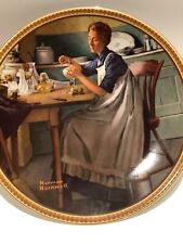 Norman Rockwell Working in the Kitchen Plate 1983 w/COA - #i6945 Vintage  picture