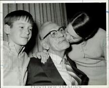 1970 Press Photo Houston Postmaster George Poitevent congratulated by grandkids. picture