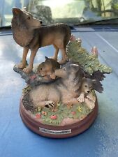 Bradford Exchange Protectors Of The Pack Wolf Sculpture 2016 Autumn Serenity  picture