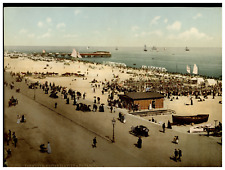 England. Yarmouth. Britannia Pier and Parade.  Vintage Photochrome by P.Z, Pho picture