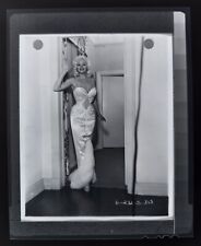 JAYNE MANSFIELD IN GOWN - VINTAGE 4X5 B&W NEGATIVE FROM KEYBOOK #313 picture