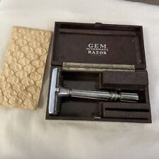 Vintage GEM Micromatic Single Edge Safety Razor Set w Bakelite Case  Made In USA picture