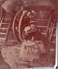 ORIG VICTORIAN Tintype / Ferrotype Photo c1860's MOTHER & CHILD AT SEASIDE picture