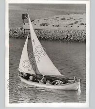 COAST GUARD Training in Small Sailboat PORT HUENEME California 1941 Press Photo picture