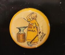 1896 High Admiral Cigarettes The Yellow Kid #67 Pin Pinback Button Anvil picture
