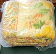 Yellow Floral Comforter Twin / Full picture