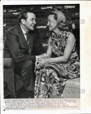 1970 Press Photo William and Kay Woestendiek Talk at Home after Job Loss, D.C. picture